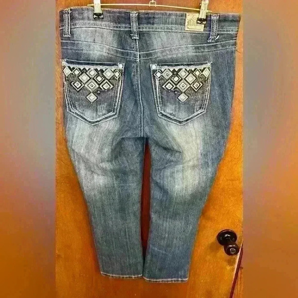 Love Nation Jeans for women - Picture 2 of 5